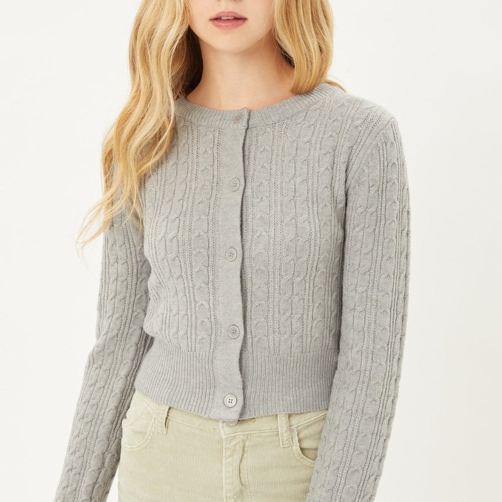 Womens Heather Grey Outware Buttoned Cable Knit Cardigan Long Sleeve Sweater NWT
